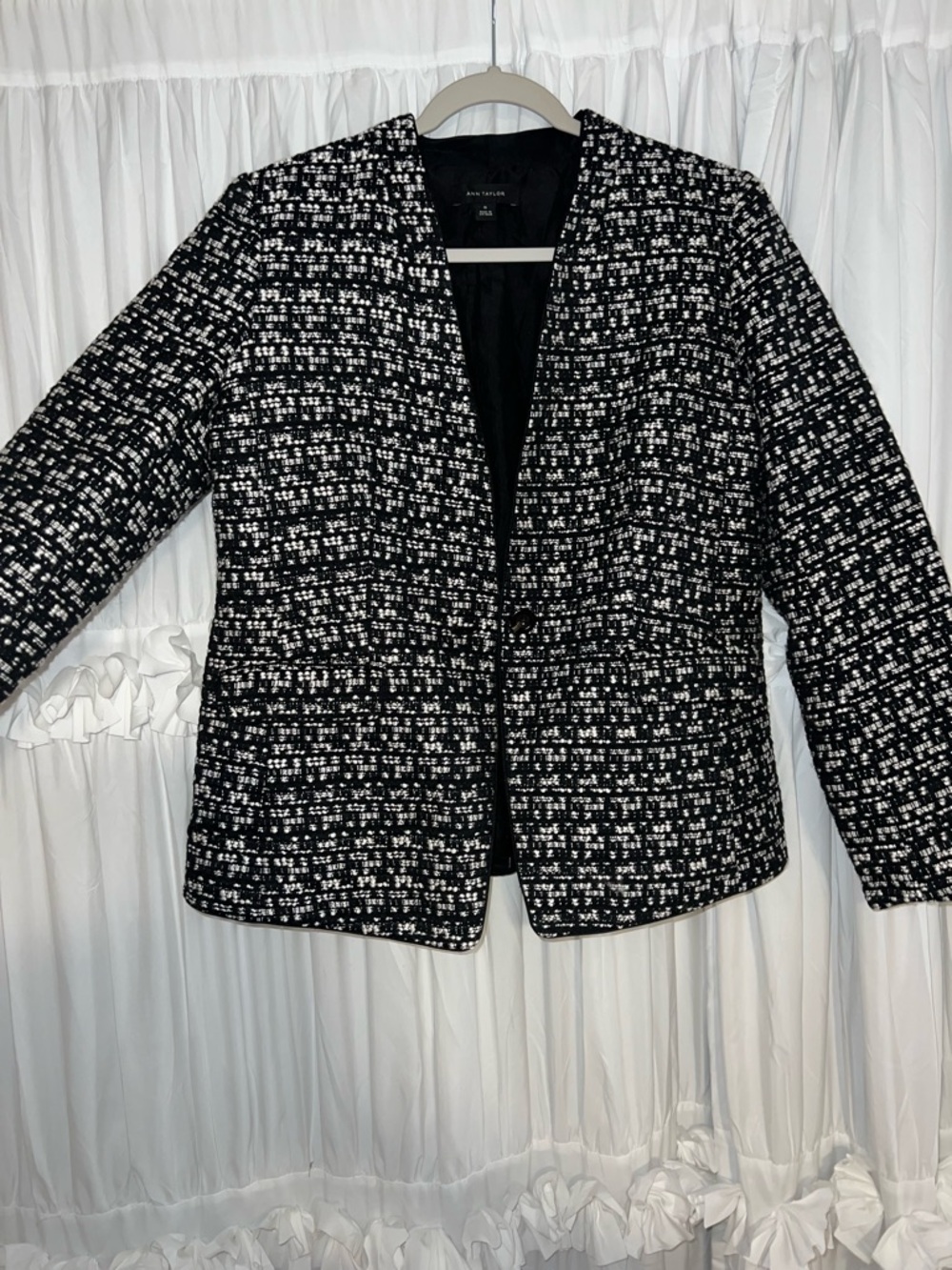 Ann Taylor Black & White Tweed Blazer